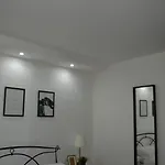 아파트 Carmelina 20 *